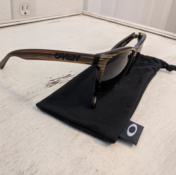 Oakley Other - Oakley Frogskins LX 002043-09 Striped